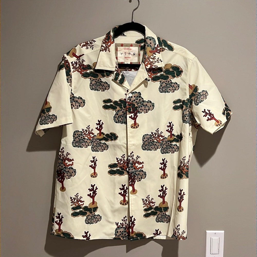 Oversized print shirt